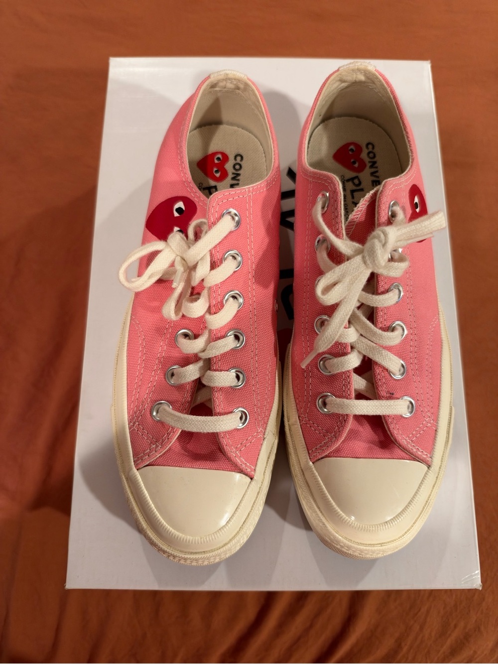 Converse Kids Pink Low-Top Sneakers with Red Heart Accent